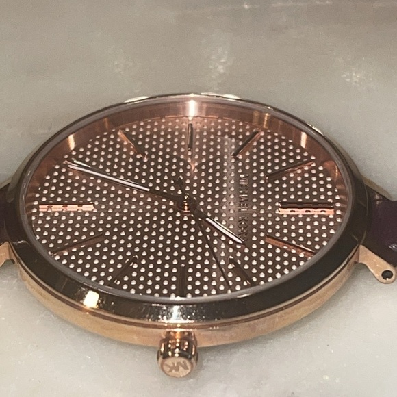 Women’s Michael Kors Jaryn Wrap Around Watch - Picture 9 of 10